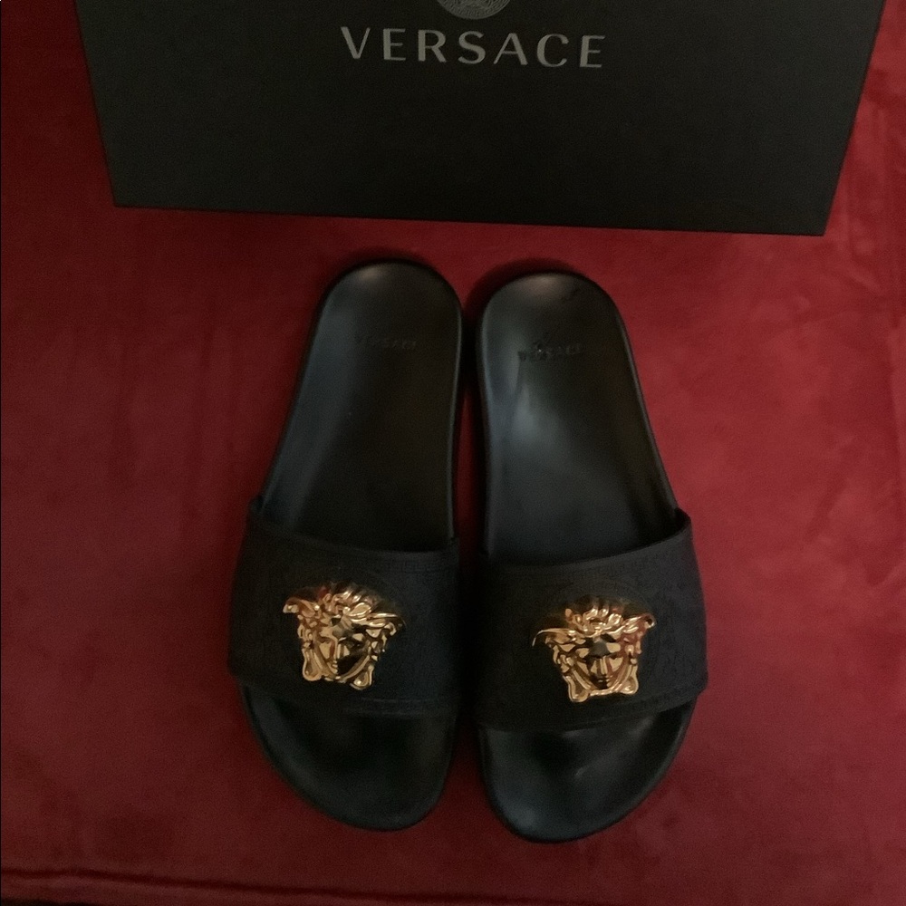 Versace Medusa Slides🛍